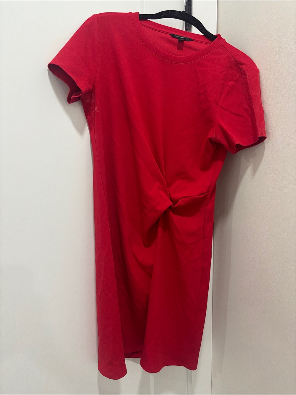 Banana Republic Red Twist-Front Short Sleeve Dress